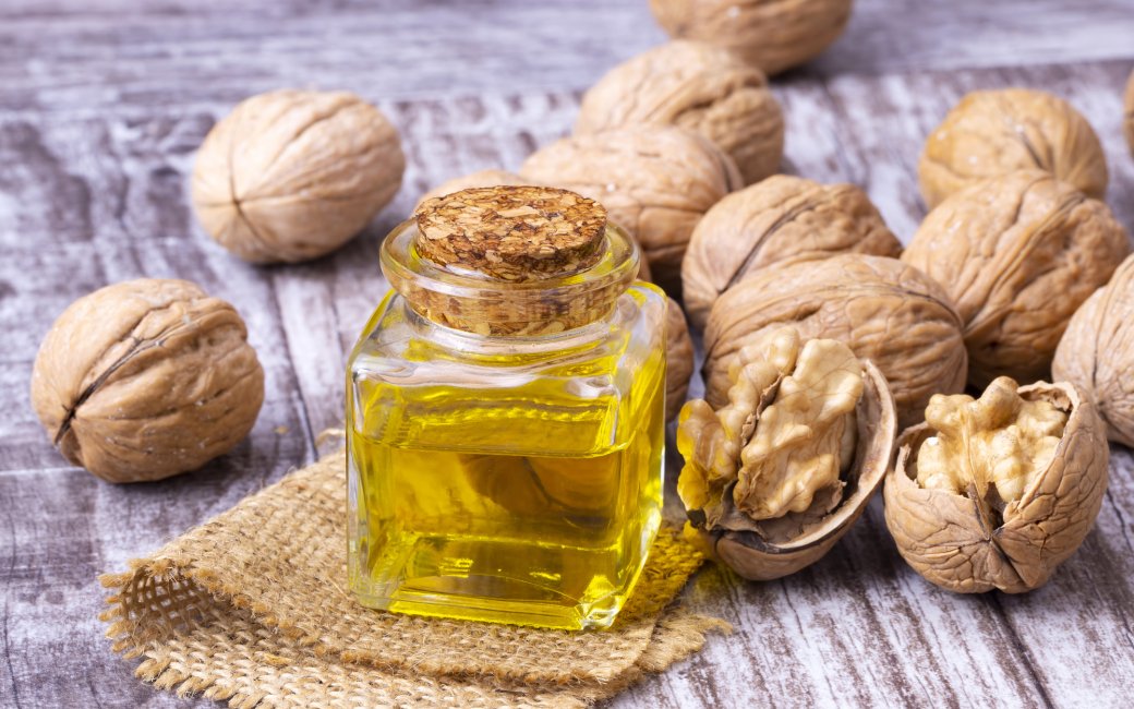 Олія волоського горіха