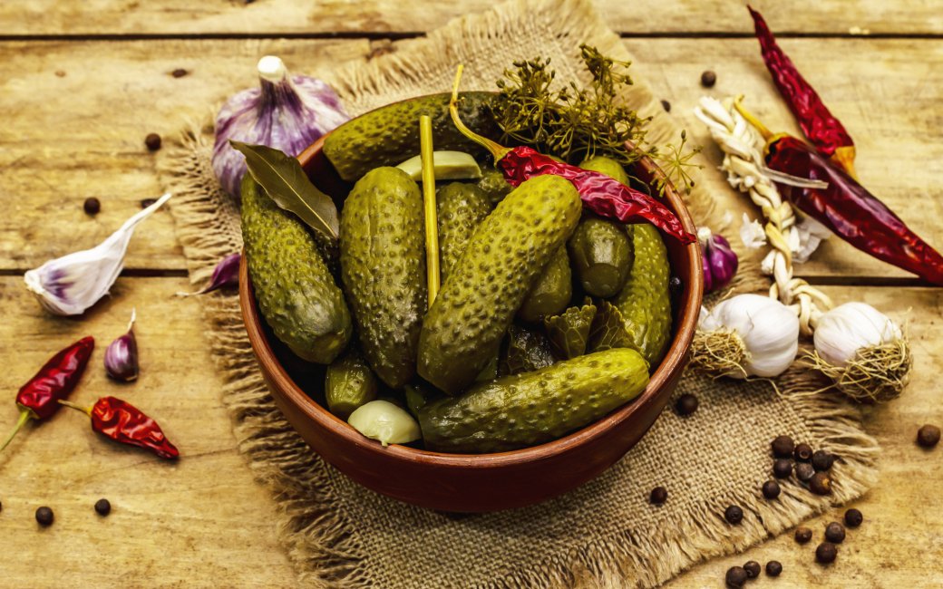 Солоні огірки