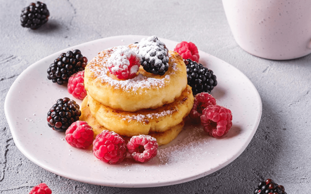 Сирники з ягодами