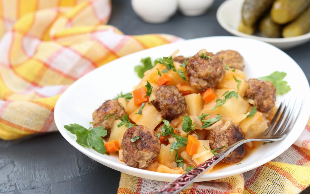 Тушкована картопля