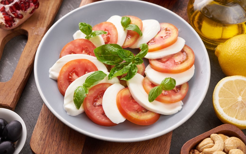 Італійський салат капрезе