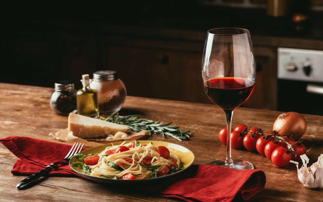 Паста і вино