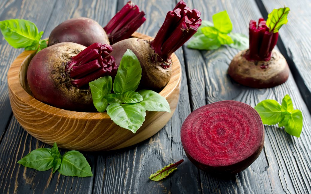 молодий буряк