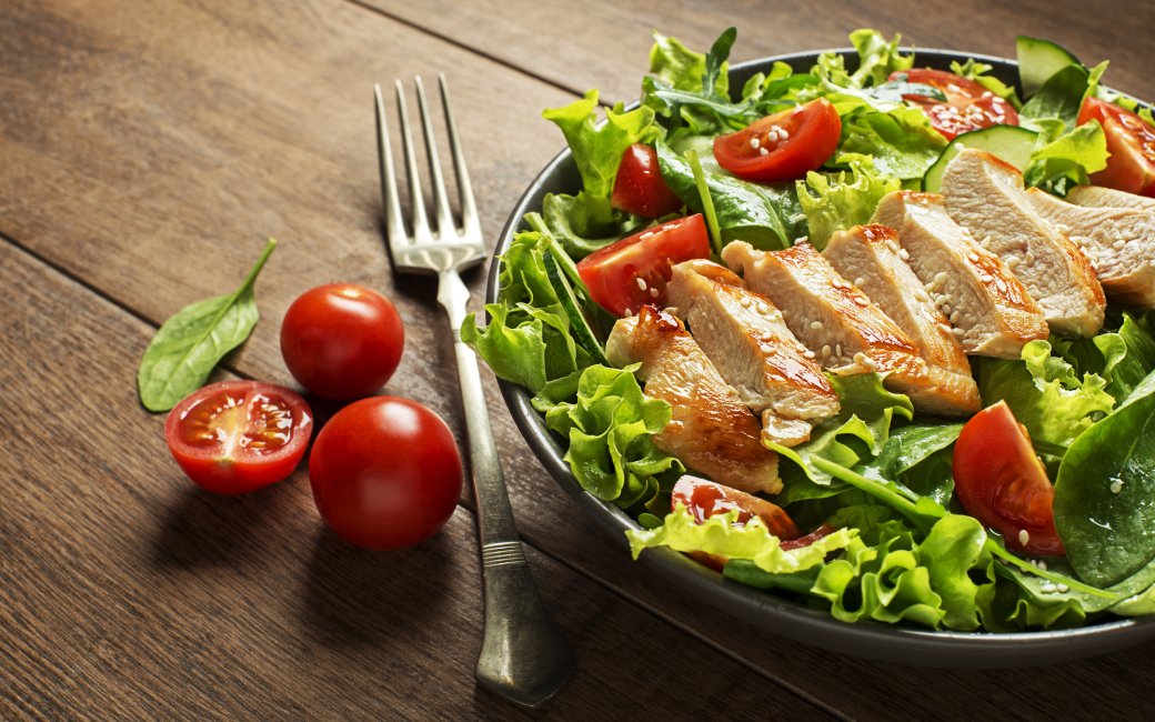 Салат з куркою