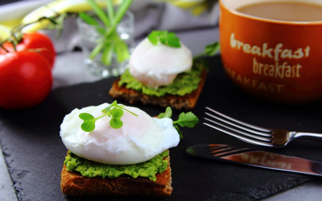 яйце-пашот з авокадо