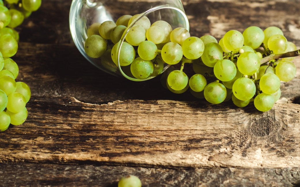 Зелений виноград