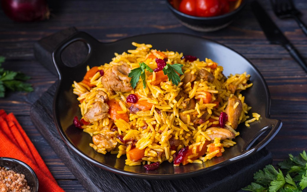 Плов зі свининою