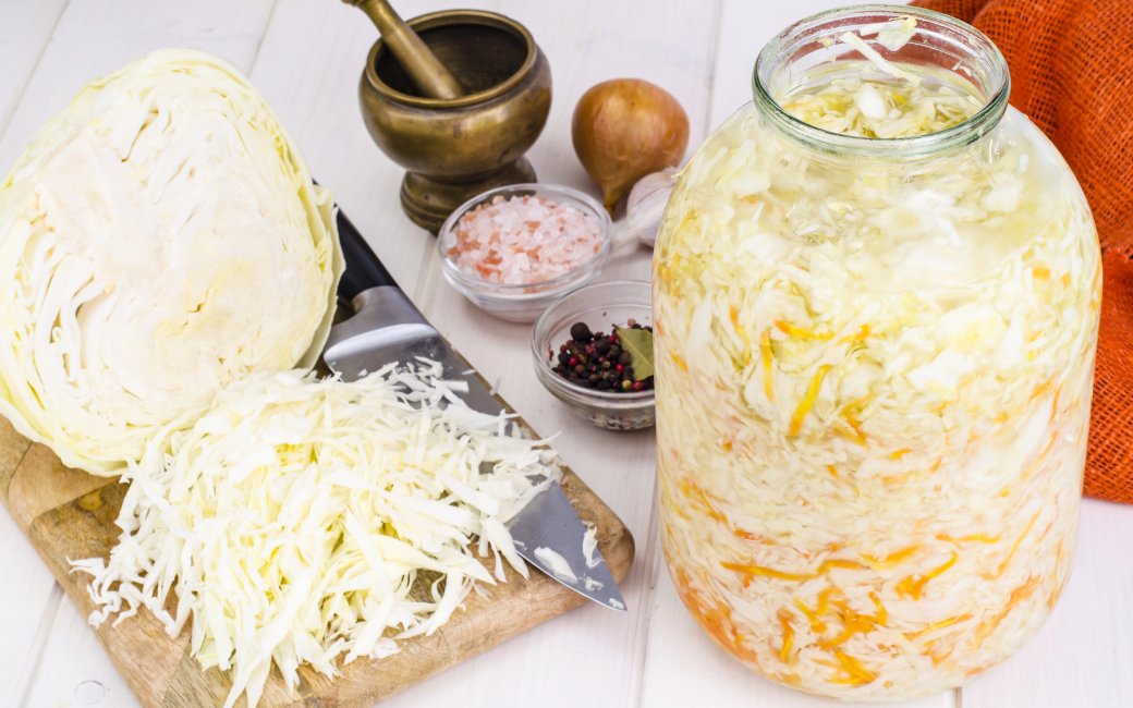 Скільки солі класти у квашену капусту