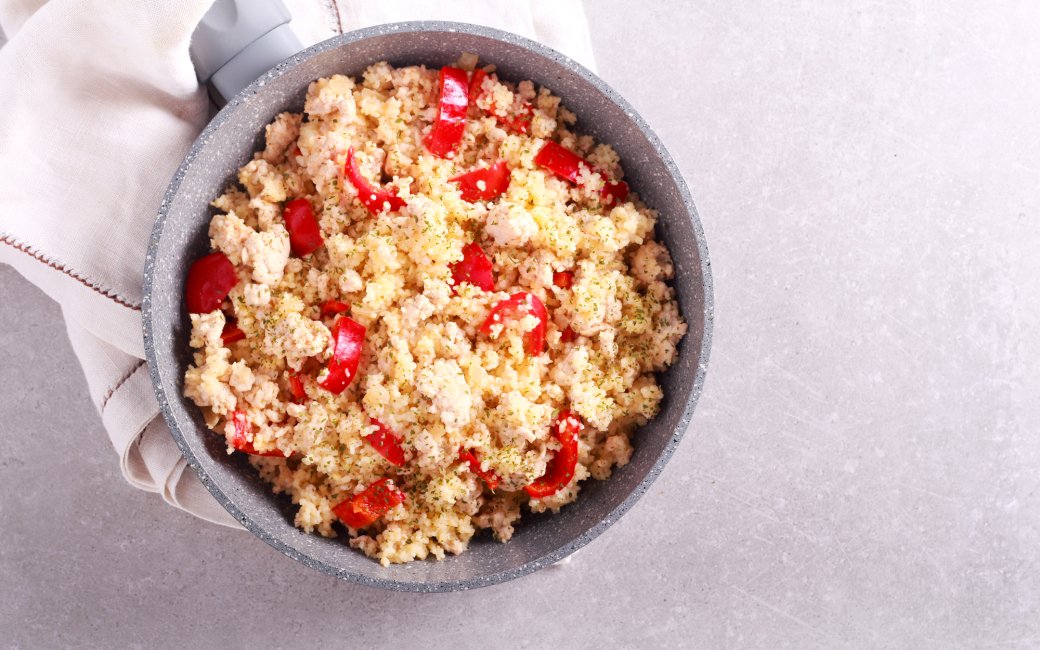 Кускус з овочами і куркою