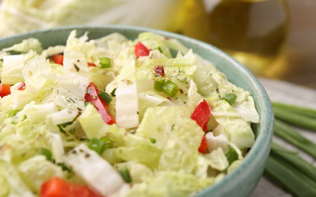 Салати з пекінської капусти