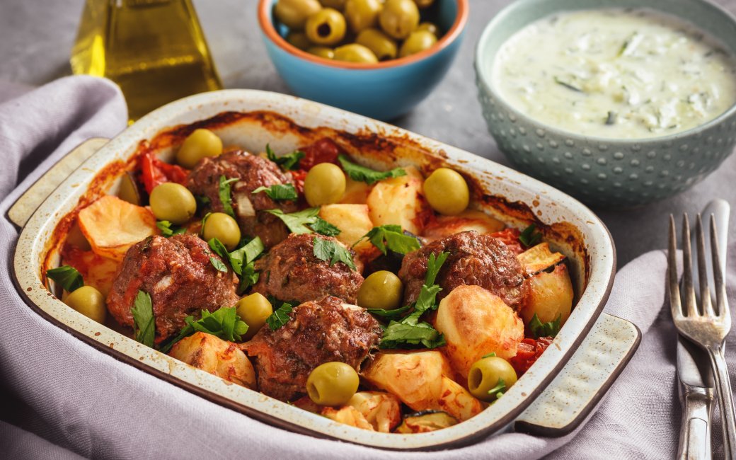 Тефтели по-гречески