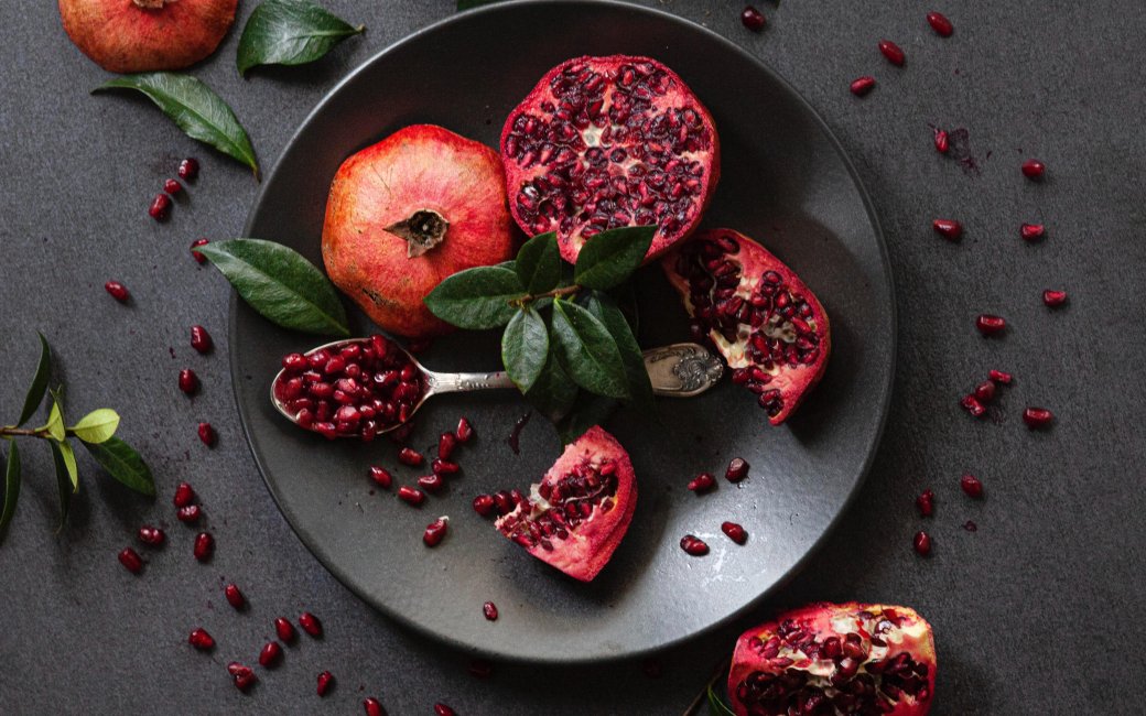 Страви з гранатом