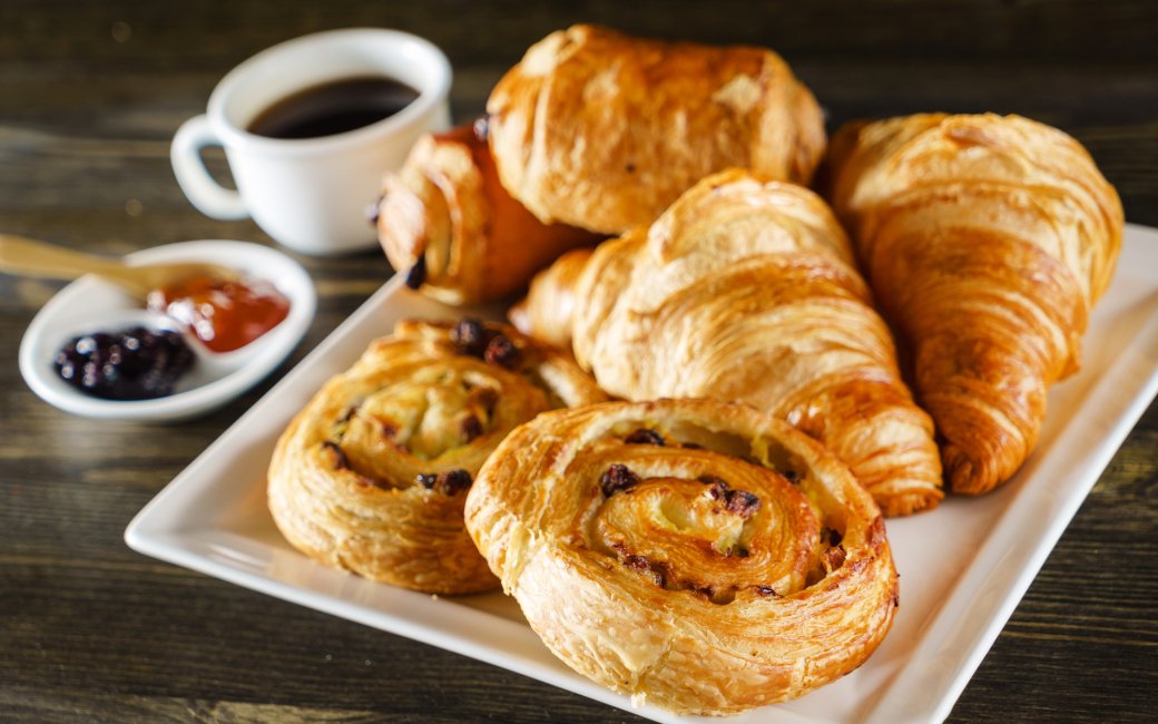 Круасани з джемом