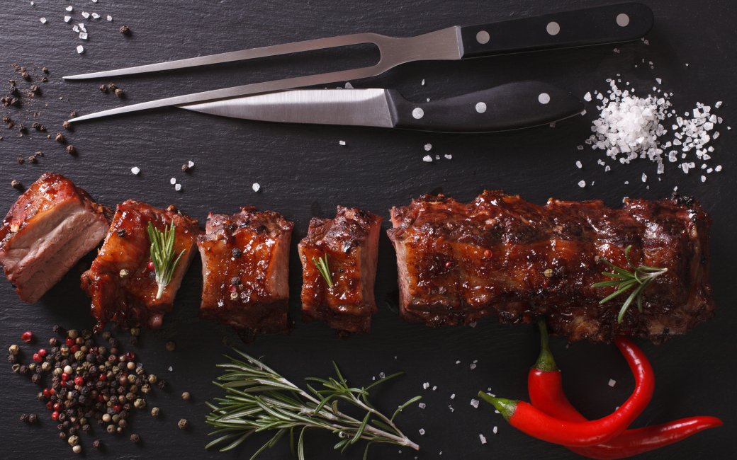 Запечені свинячі реберця