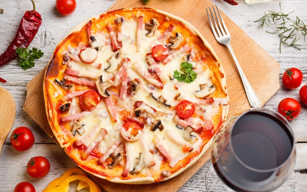 піца і вино