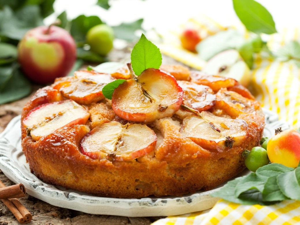 Пирог с яблоками