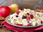 салат з яблук, кориці та йогурту