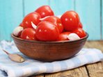 Малосольні помідори з часником