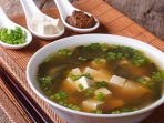 Гостро-кислий суп з тофу
