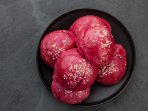 Солоні червоні булочки