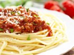 Спагеті з мʼясним фаршем
