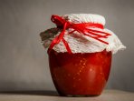 Помідори, консервовані з кетчупом чилі