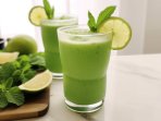 Коктейль з огірком та м'ятою