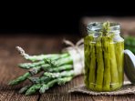 Маринована спаржа