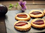 Песочное печенье со сливами