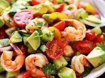 Овочевий салат із креветками