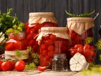 Консервированные помидоры с овощами