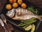 Дорадо з картоплею та спаржею