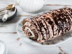 Шоколадний меренговий рулет - рецепт
