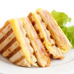 Тости в духовці — смачний сніданок