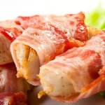 Курячий шашлик у беконі — готуємо найсоковитіше м’ясо на природі та вдома