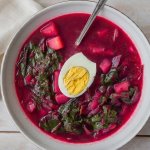 Борщ із буряковою гичкою і яйцем — бюджетний рецепт з Польщі