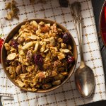 Як приготувати гранолу з бананом для доброго ранку