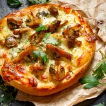 Гарячі бутерброди з печерицями та сиром