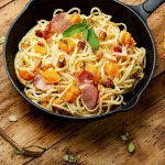 Паста карбонара з гарбузом — обід або вечеря по-італійськи