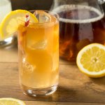 Лимонад з холодним чаєм — готуємо легендарний напій Arnold Palmer