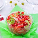 Весняний салат із огірків «Насолода»