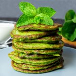 Млинці зі шпинатом і фетою, які неймовірно смакують з салатом