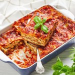 Веганська лазанья з тофу та овочами