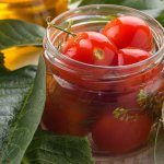 Квашені помідори з оцтом — цікавий і дуже простий рецепт 