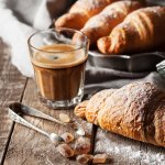 Корисна кава з медом на сніданок