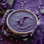 Фіолетовий крем-суп із червоної капусти