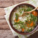 Овочевий суп з молодою капустою — легкий пісний обід