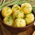 Як смачно приготувати молоду картоплю — рецепт з Одеси