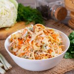 Салат із капусти, редьки і моркви — те, що треба навесні