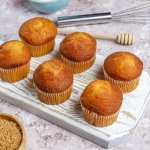 Що приготувати на сніданок дітям? Рецепт морквяно-сирних кексів